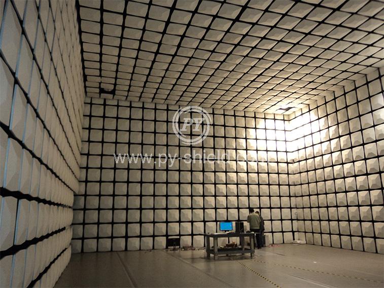 2981658902414644.jpg 電波暗室